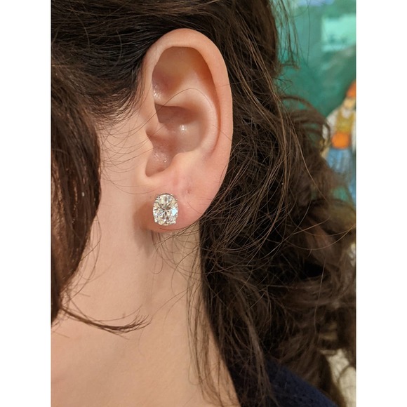 2 Carat DEW Oval Cut Moissanite Stud Earrings Sterling Silver (Certified) - Picture 2 of 8